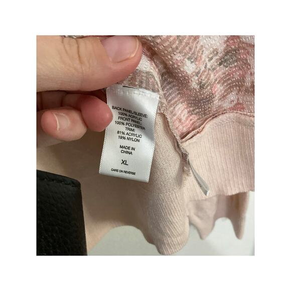 NWT New York & Company Sz XL Pink Floral Cardigan Sweater Jewel Buttons Coquette - Picture 7 of 7